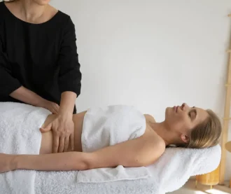 post-natal-massage-1024x683